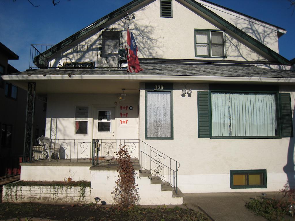 Kelowna Okanagan Lake Hostel Bagian luar foto