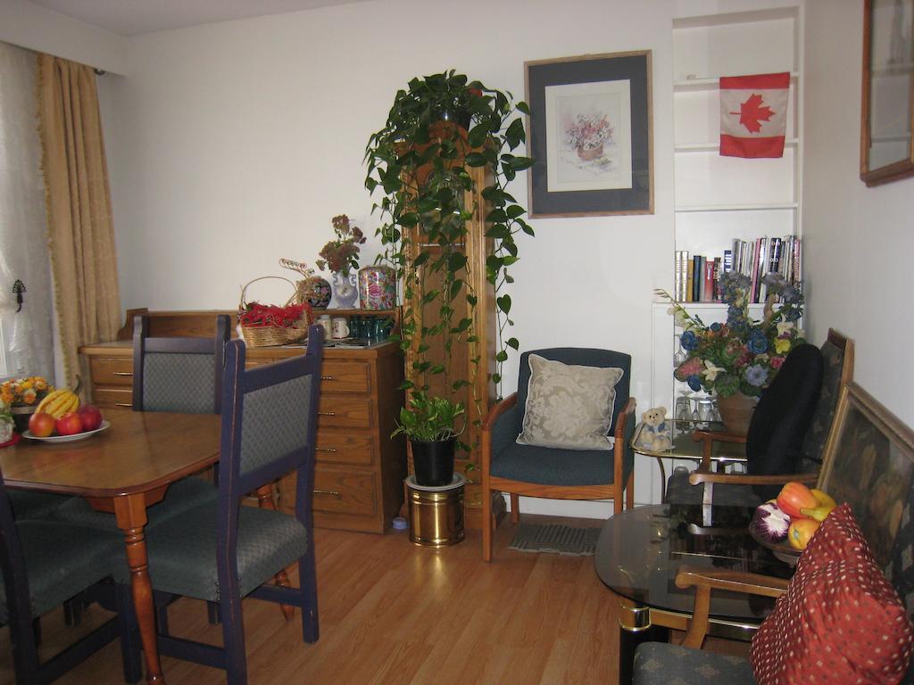 Kelowna Okanagan Lake Hostel Bagian luar foto